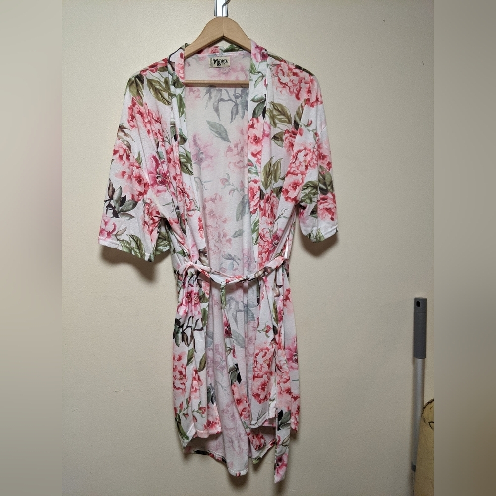 Show Me Your MuMu floral robe o/s ( fits med best)